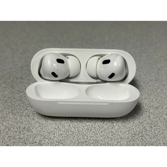 Apple AirPods Pro 2nd Generation - Like New in Box - Picture 5 of 6